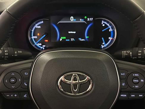 Used 2023 Toyota RAV4 XLE Premium AWD/4WD image 17