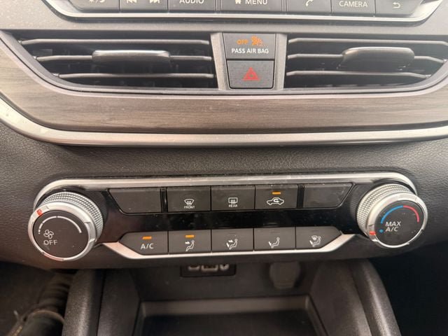 Used 2025 Nissan Altima 2.5 SV FWD image 5