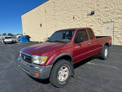 Used 2000 Toyota Tacoma 4x4 Xtracab V6 image 1