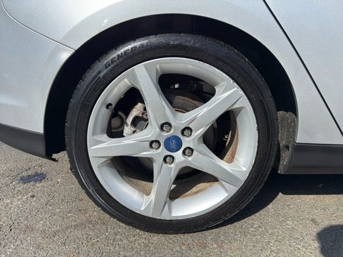 Used 2014 Ford Focus Titanium FWD image 10