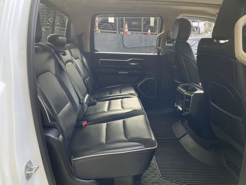 Used 2020 RAM 1500 Laramie AWD/4WD image 18
