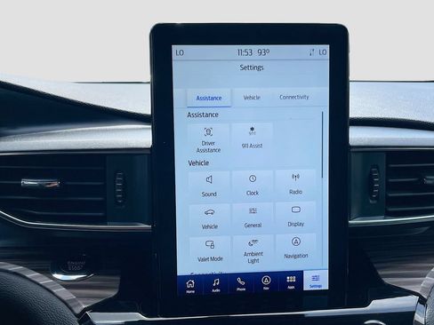 Used 2023 Ford Explorer Limited w/ Limited Technology Package RWD image 15