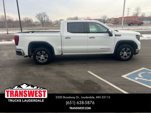 Used 2025 GMC Sierra 1500 SLT image 5