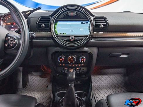 Used 2017 MINI Cooper Clubman S image 11
