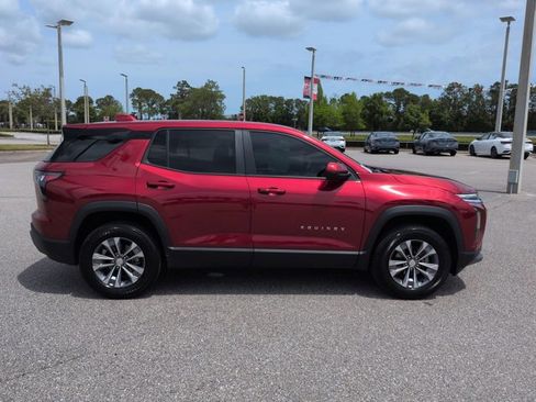 Used 2025 Chevrolet Equinox LT image 4