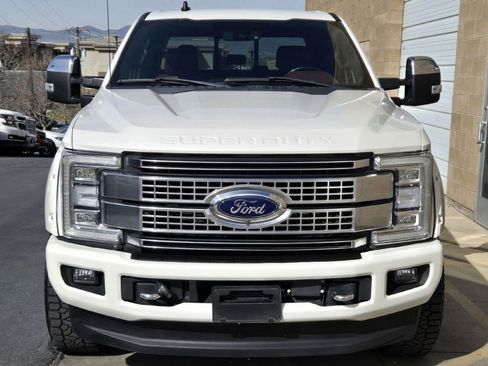 Used 2019 Ford F350 Platinum w/ Platinum Ultimate Package image 8