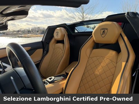 Used 2018 Lamborghini Aventador S image 28