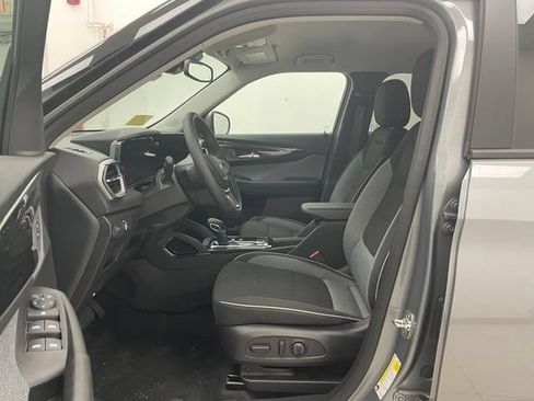 New 2026 Chevrolet TrailBlazer LT w/ Convenience Package AWD/4WD image 8