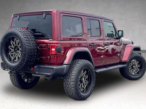 Used 2021 Jeep Wrangler Unlimited Sahara AWD/4WD image 28