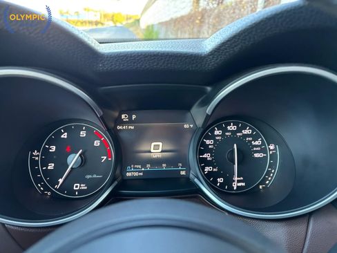 Used 2020 Alfa Romeo Stelvio image 25