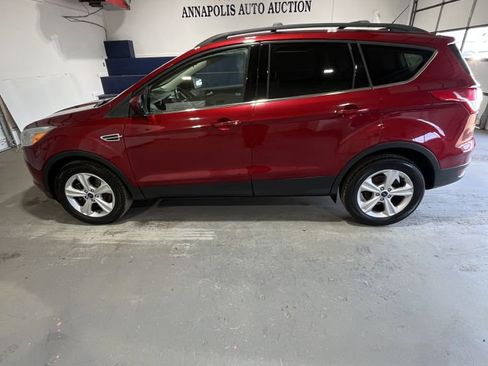 Used 2016 Ford Escape SE w/ SE Leather Comfort Package AWD/4WD image 1