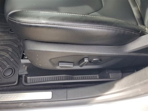 Used 2024 Ford Edge Titanium image 16