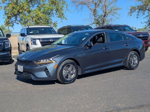 Used 2023 Kia K5 LXS image 2