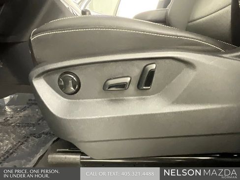 Used 2023 Volkswagen Atlas SE FWD image 25