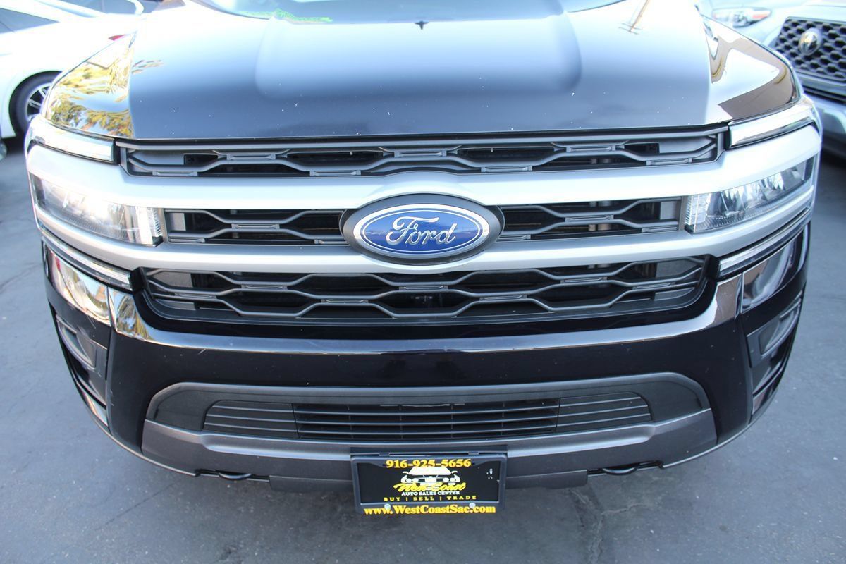Used 2022 Ford Expedition XLT AWD/4WD image 9