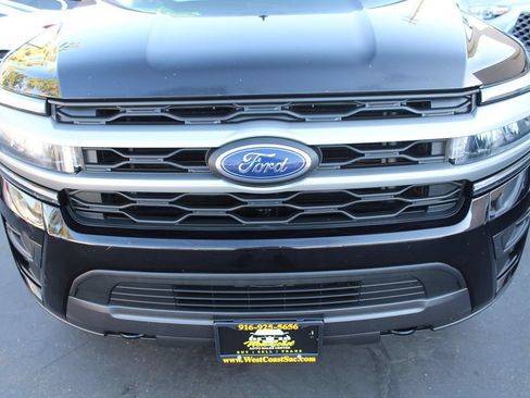Used 2022 Ford Expedition XLT AWD/4WD image 9