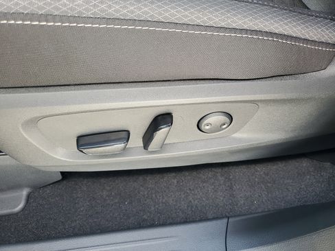 New 2026 Nissan Pathfinder SV image 13