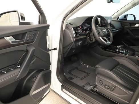 Certified 2023 Audi Q5 2.0T Prestige w/ Prestige Package AWD/4WD image 14