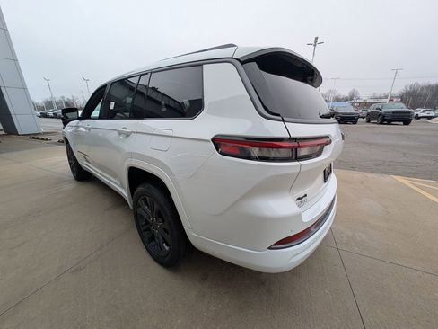 New 2026 Jeep Grand Cherokee L Limited AWD/4WD image 6