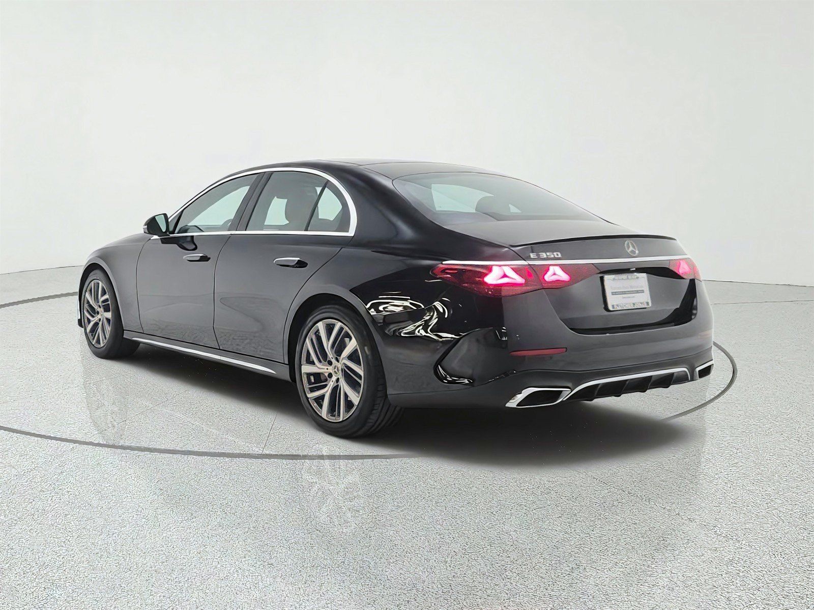 Used 2026 Mercedes-Benz E 350 Sedan image 7