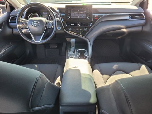 Used 2024 Toyota Camry LE image 13