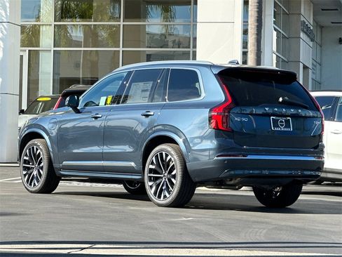 New 2026 Volvo XC90 T8 Plus w/ Protection Package Premier image 3