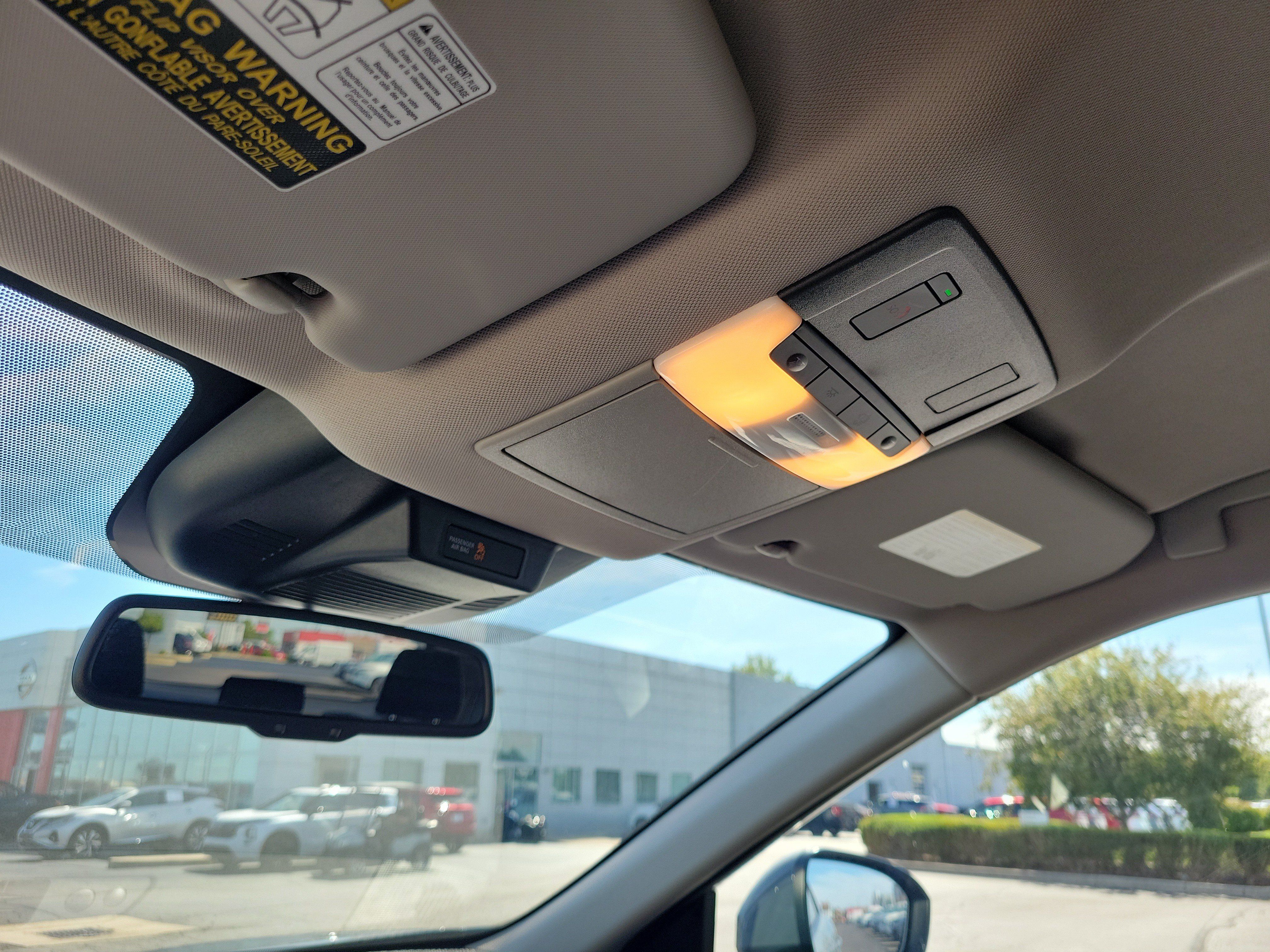 Certified 2025 Nissan Rogue SL FWD image 30