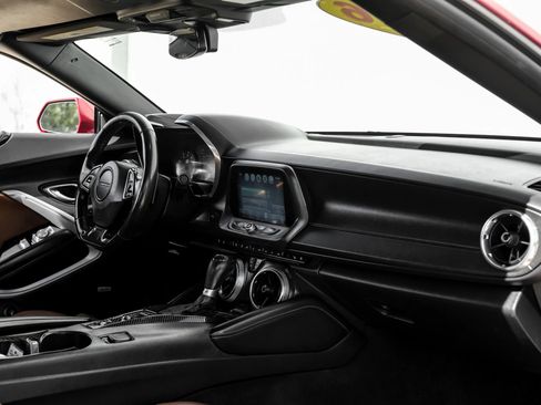 Used 2016 Chevrolet Camaro LT image 22