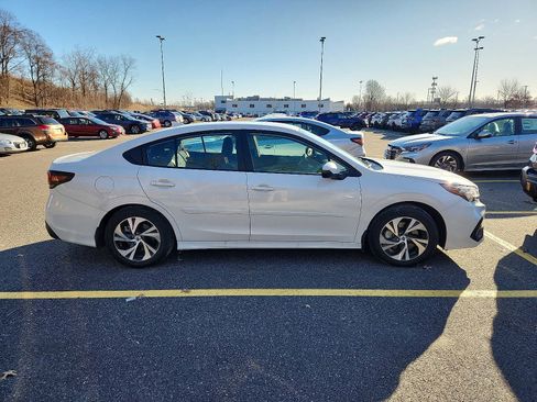 Used 2025 Subaru Legacy Premium image 6