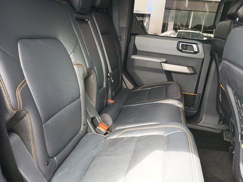 Used 2023 Ford Bronco Badlands w/ Sasquatch Package AWD/4WD image 27