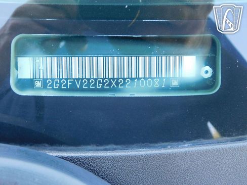 Used 1999 Pontiac Firebird Formula w/ Security Pkg image 32