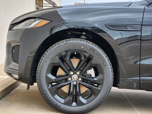 Used 2026 Jaguar F-PACE R-Dynamic S image 6