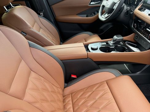 New 2026 Nissan Rogue Platinum w/ Platinum Premium Package image 11