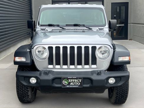 Used 2020 Jeep Wrangler Unlimited Sport image 4