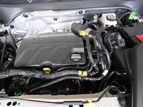 New 2026 Chevrolet Trax ACTIV w/ Sunroof Package FWD image 30