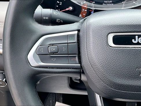 Used 2023 Jeep Compass Limited AWD/4WD image 17