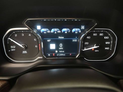 Used 2021 GMC Yukon Denali w/ Advanced Technology Package image 10