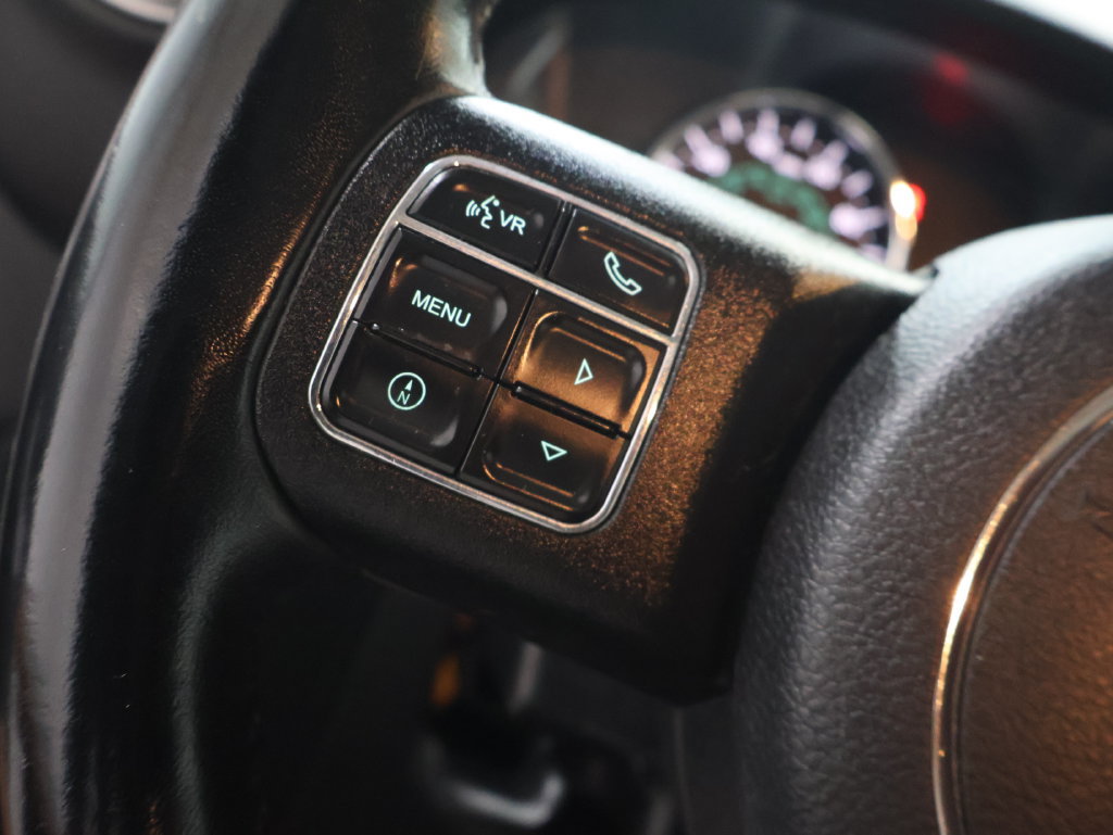 Used 2015 Jeep Wrangler Sahara w/ Connectivity Group AWD/4WD image 17