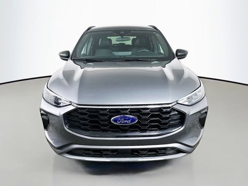 Used 2023 Ford Escape ST-Line w/ Tech Pack #1 AWD/4WD image 2