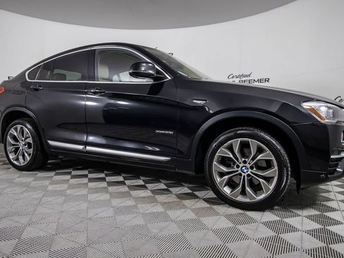 Used 2017 BMW X4 xDrive28i AWD/4WD image 2