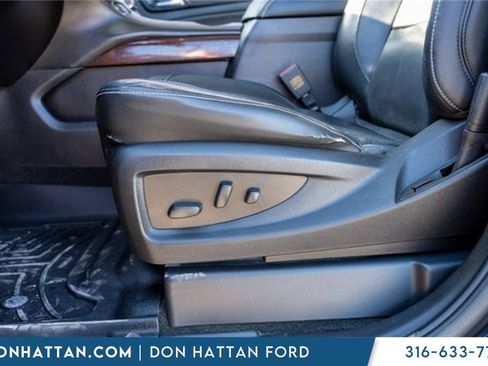 Used 2018 GMC Yukon SLT w/ HD Trailering Package image 23