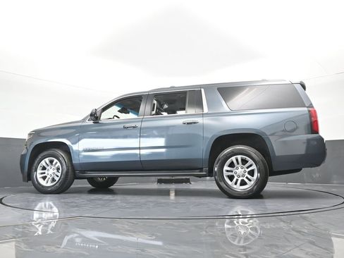 Used 2020 Chevrolet Suburban LT RWD image 70