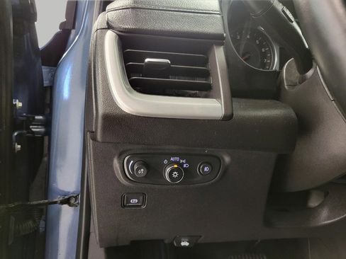 Used 2024 GMC Terrain SLT image 11