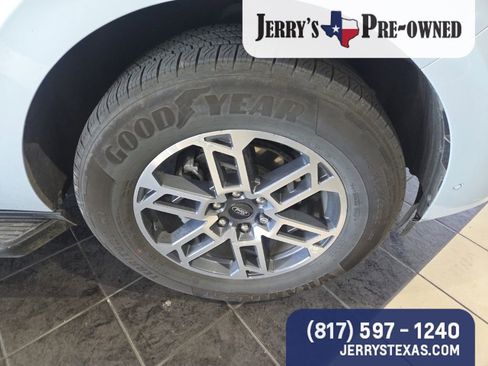 Used 2025 Ford Expedition Max Active image 4