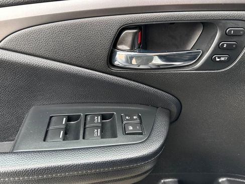 Certified 2022 Honda Pilot Special Edition image 5