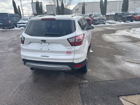 Used 2018 Ford Escape Titanium w/ Ford Safe & Smart Package image 14