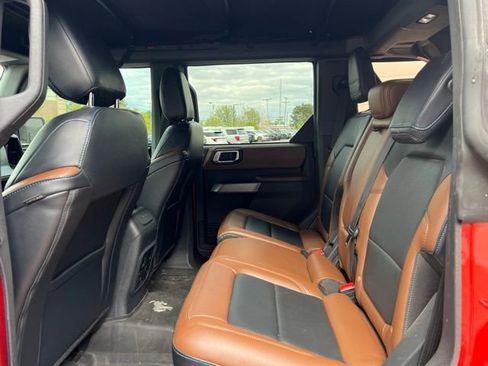 Used 2022 Ford Bronco Outer Banks AWD/4WD image 17