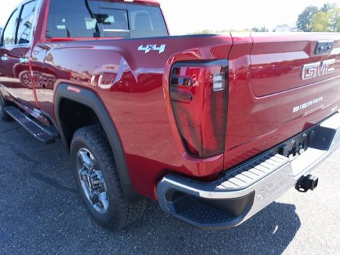 New 2025 GMC Sierra 2500 SLT w/ SLT Premium Package image 9
