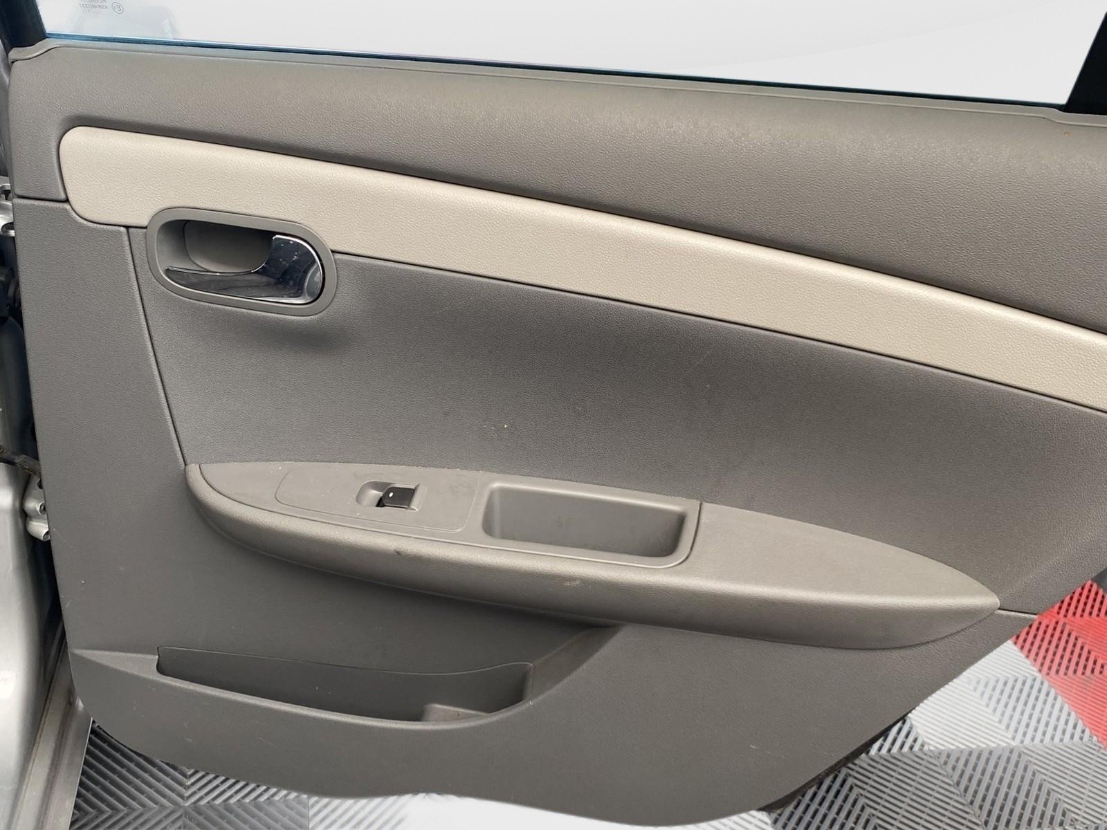 Used 2012 Chevrolet Malibu LS w/ LS Uplevel Package FWD image 9