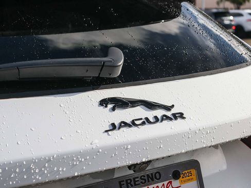 Used 2025 Jaguar F-PACE R-Dynamic S image 11